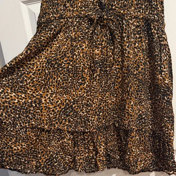Leopard Print Ruffle Dress - Picture 3 of 5